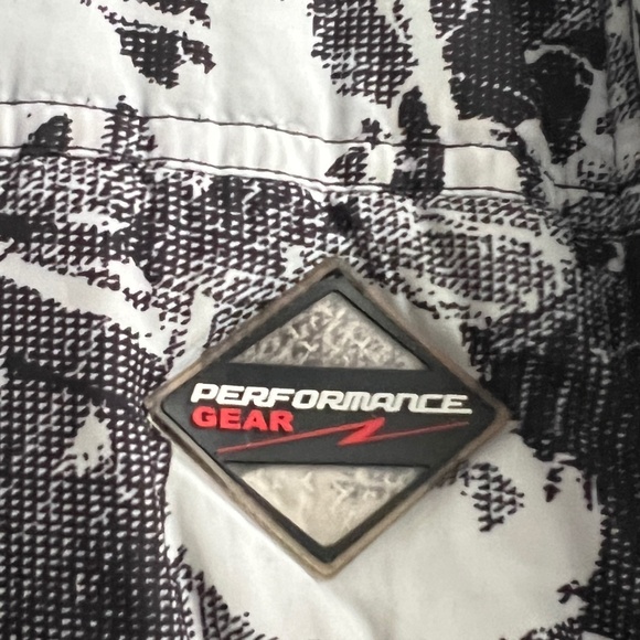 PERFORMANCE GEAR Puffer Jacket - Picture 3 of 9